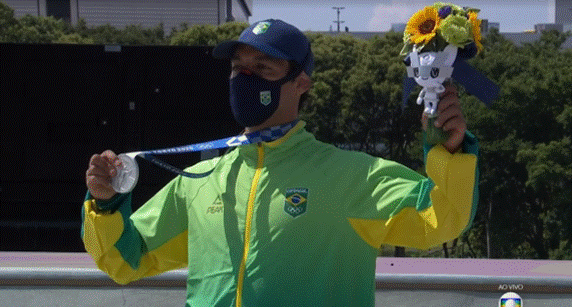 Kelvin é prata para o Brasil no Skate