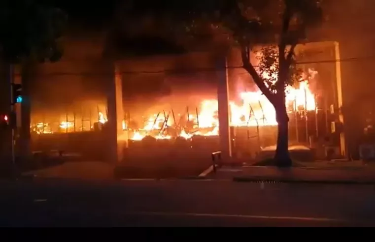 Incêndio atinge sede do Tribunal de Justiça do Ceará
