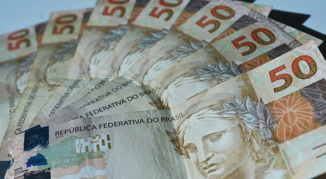 Salário mínimo de 2022: R$ 1.212 por mês