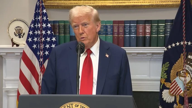 Trump envia imigrantes condenados para Guantánamo.