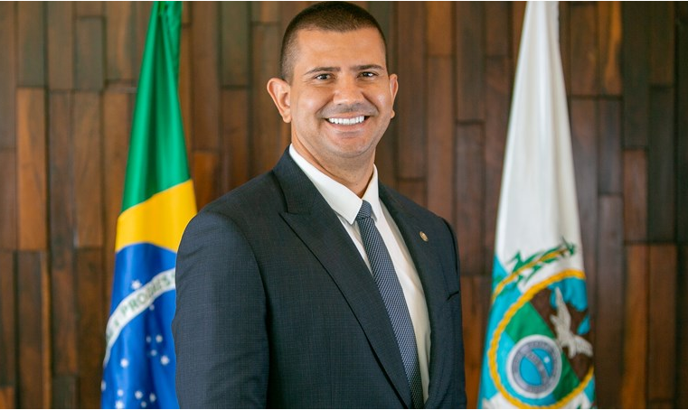 Douglas Ruas, dia 15 será oficialmente declarado governador do Estado do Rio de Janeiro com 50,88 % do votos validos.