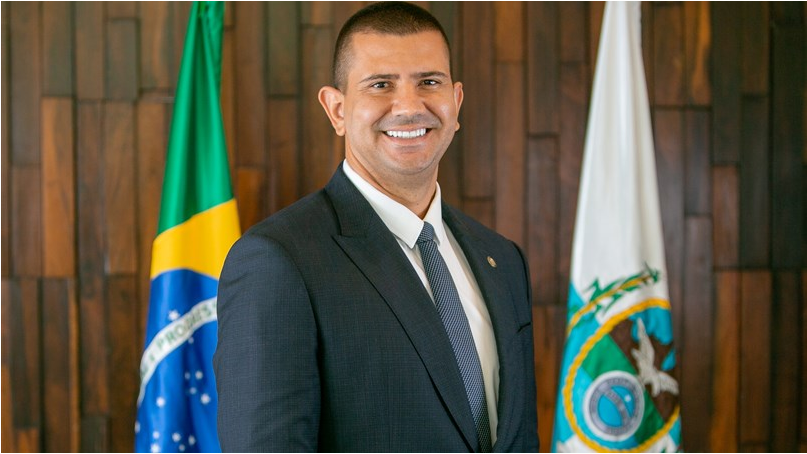 Douglas Ruas, dia 15 será oficialmente declarado governador do Estado do Rio de Janeiro com 50,88 % do votos validos.